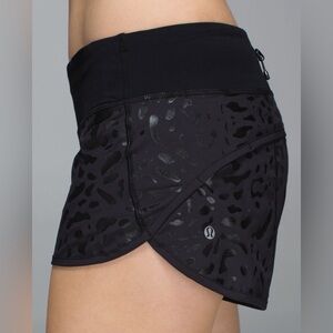 Lululemon Athletica Black and Coral Athletic Shorts - Black/Black Leopard print